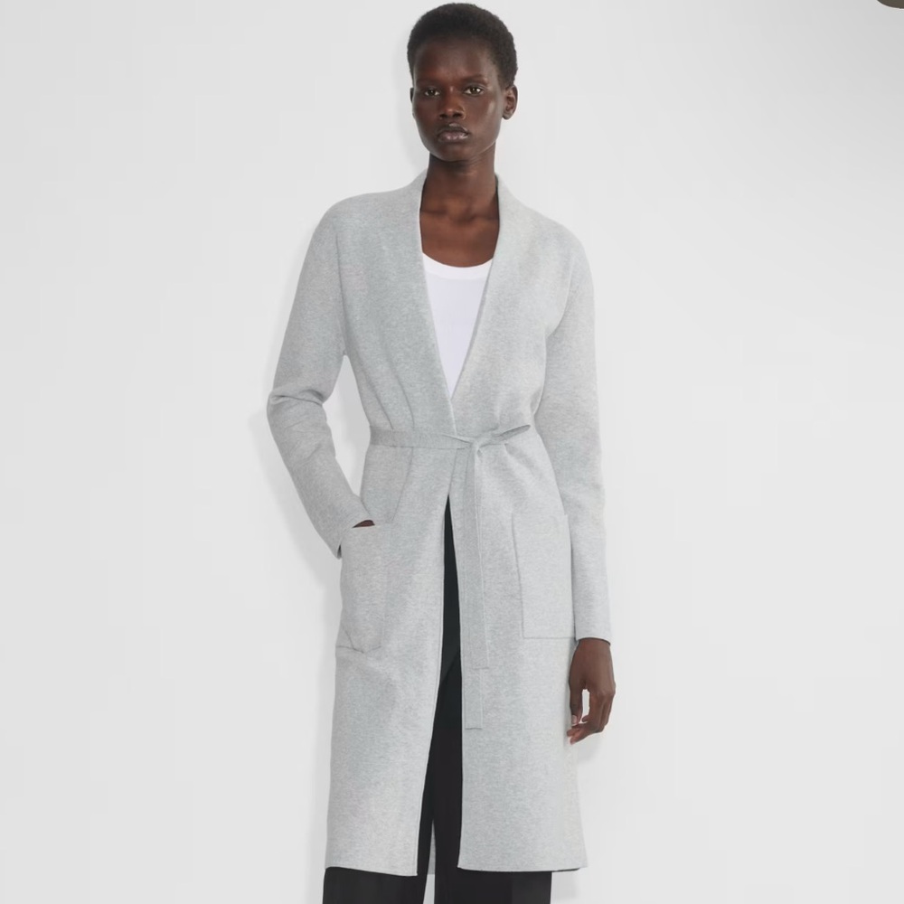 Aritzia Babaton Cardigan Size M
